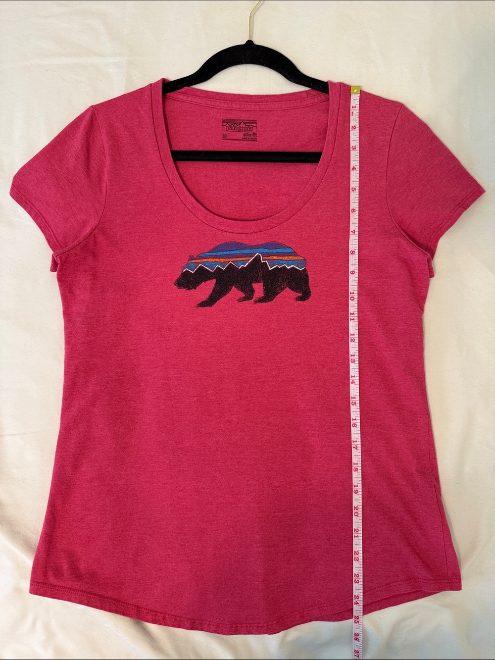 Patagonia Women's Scoop Neck Graphic Tee - Raspberry Pink // Medium Slim Fit - Picture 11 of 13
